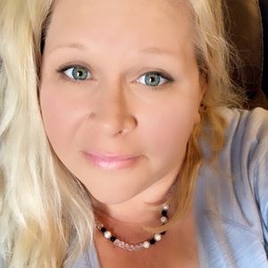 Meet your Posher, Carla